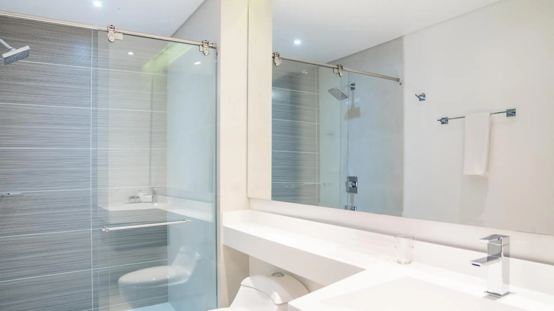Luhho Indulgence In San Patricio Apartment Bogota