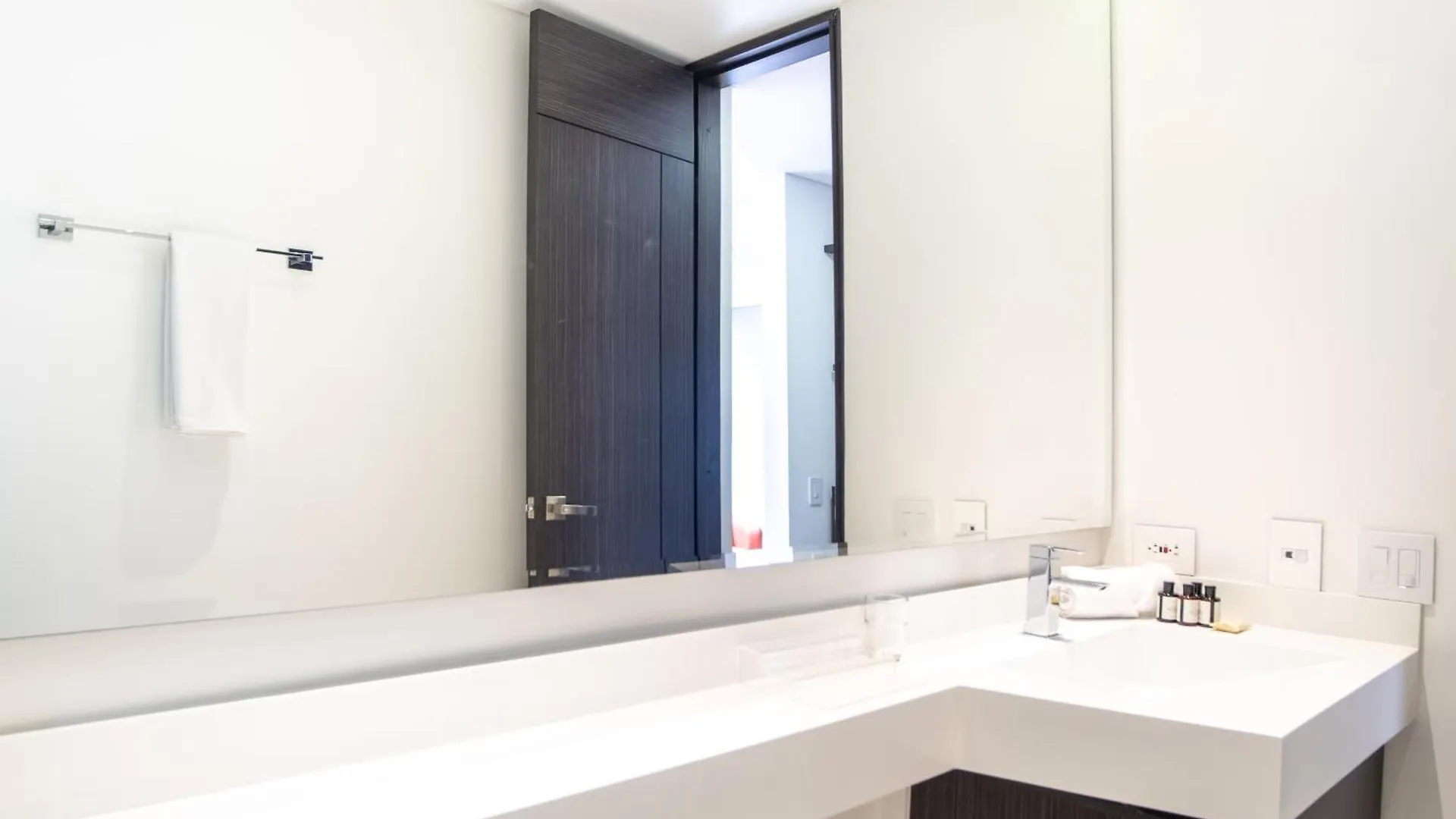 Luhho Indulgence In San Patricio Apartment Bogota Colombia